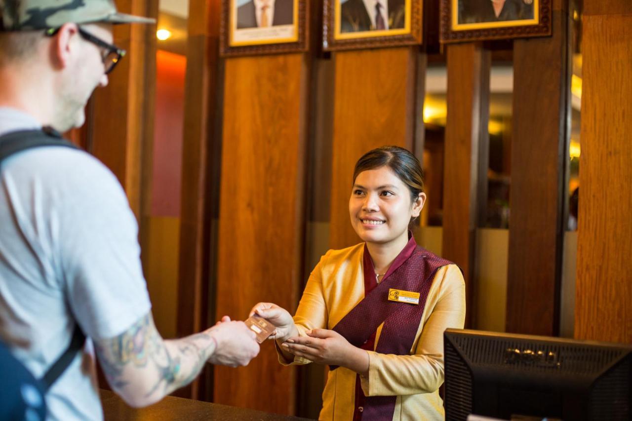 Royal Empire Premium Hotel Siem Reap Exterior foto