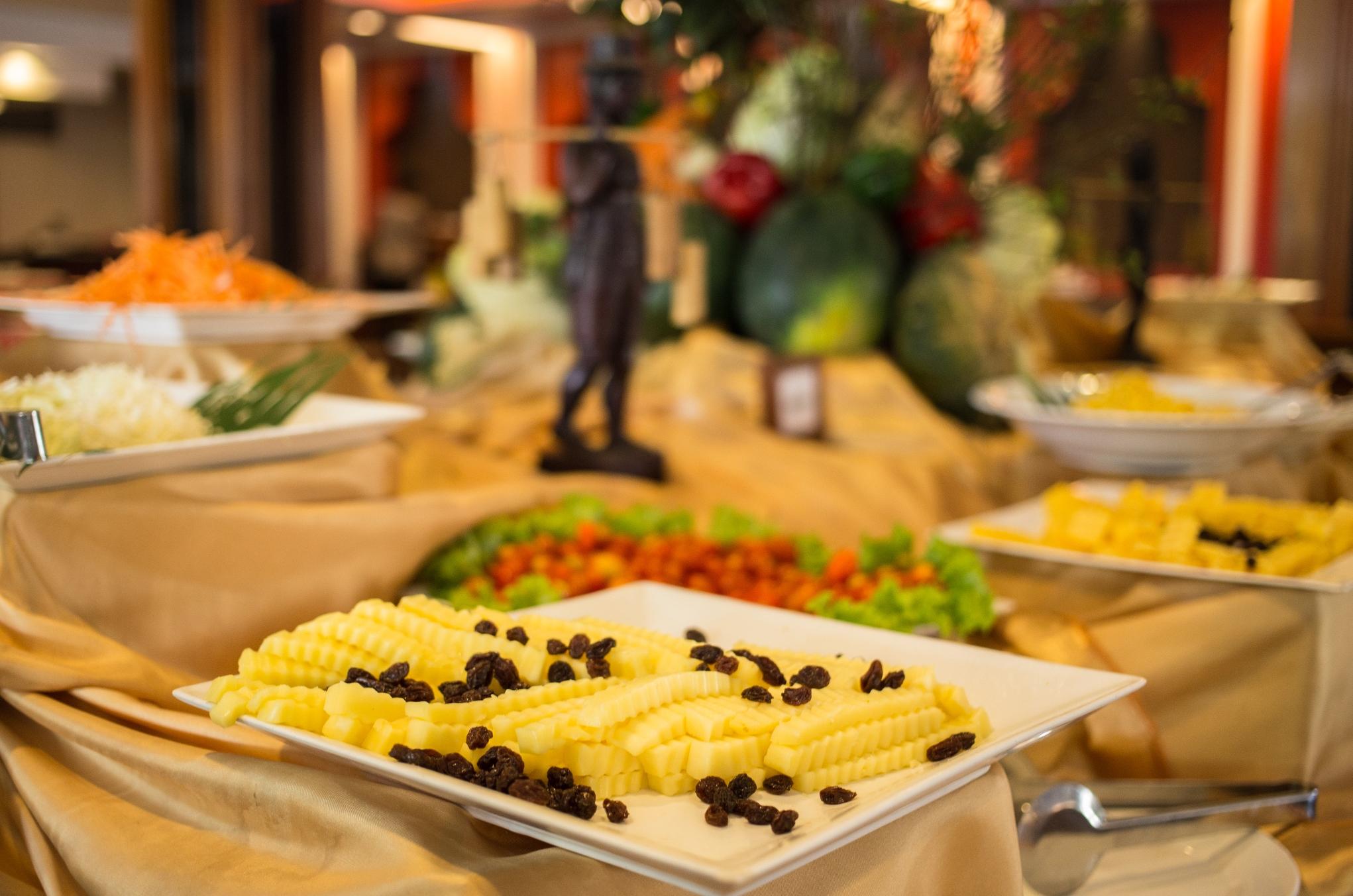 Royal Empire Premium Hotel Siem Reap Exterior foto